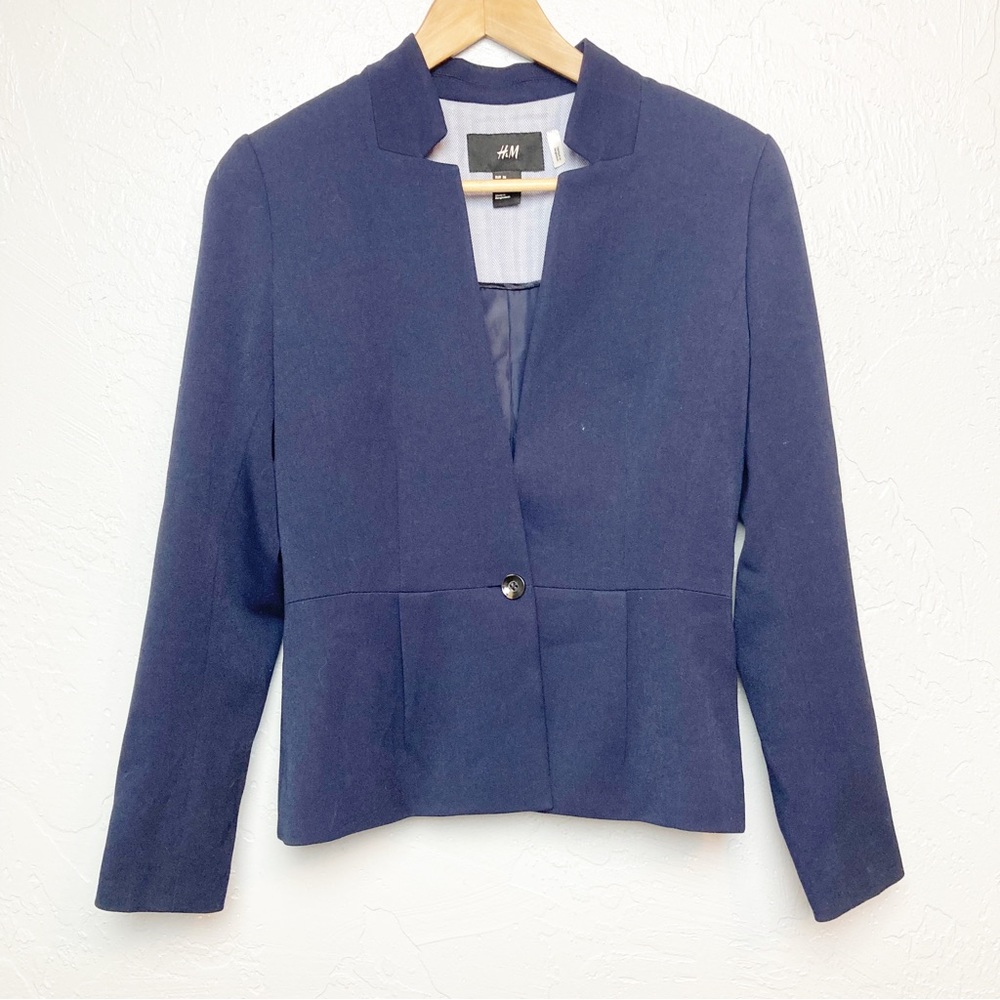 H & M navy blue blazer size 6 one button peplum